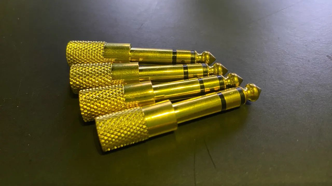 Adaptador P2 P10 Dourado