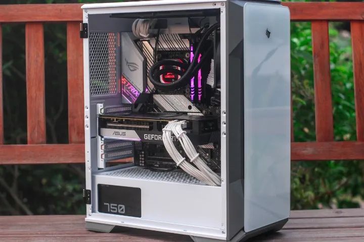 i7 10700K - 32GB - RTX 3070 - Foto 2