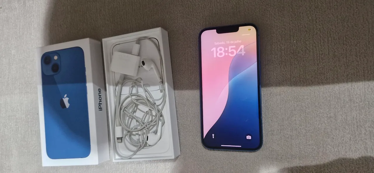 iPhone 13