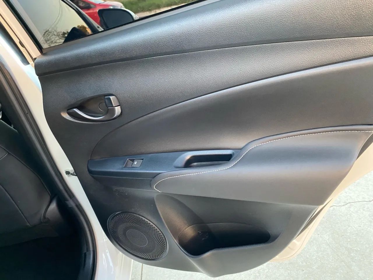 Toyota YARIS XS 2023/24 carro extremamente novo  - Foto 4