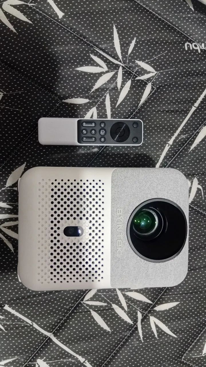 Projetor BYINTEK LOVE U4 