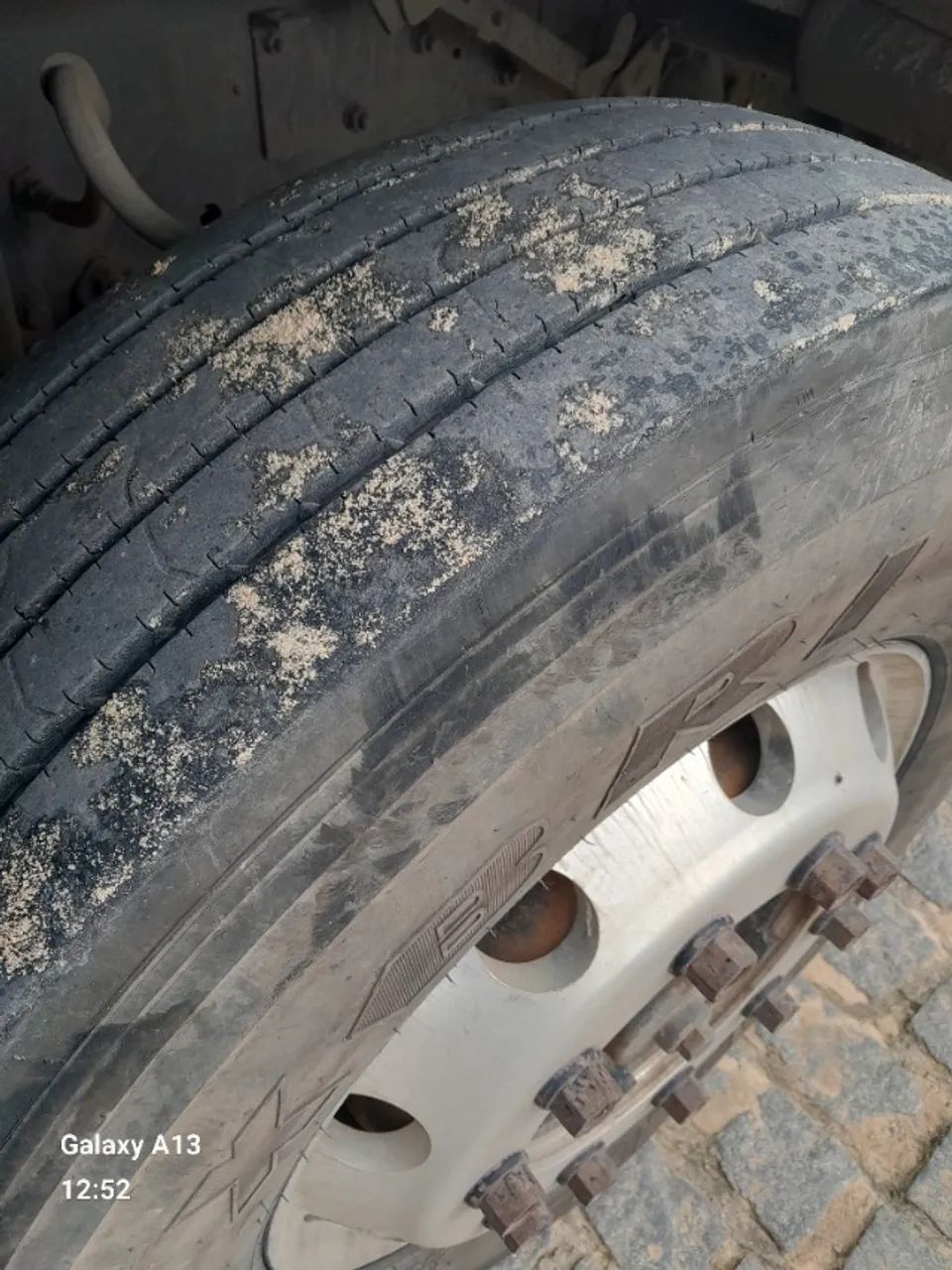 Ford cargo 2422 ano e modelo 2005 , Troco em carro do meu interesse são Tel. *69 - Foto 8