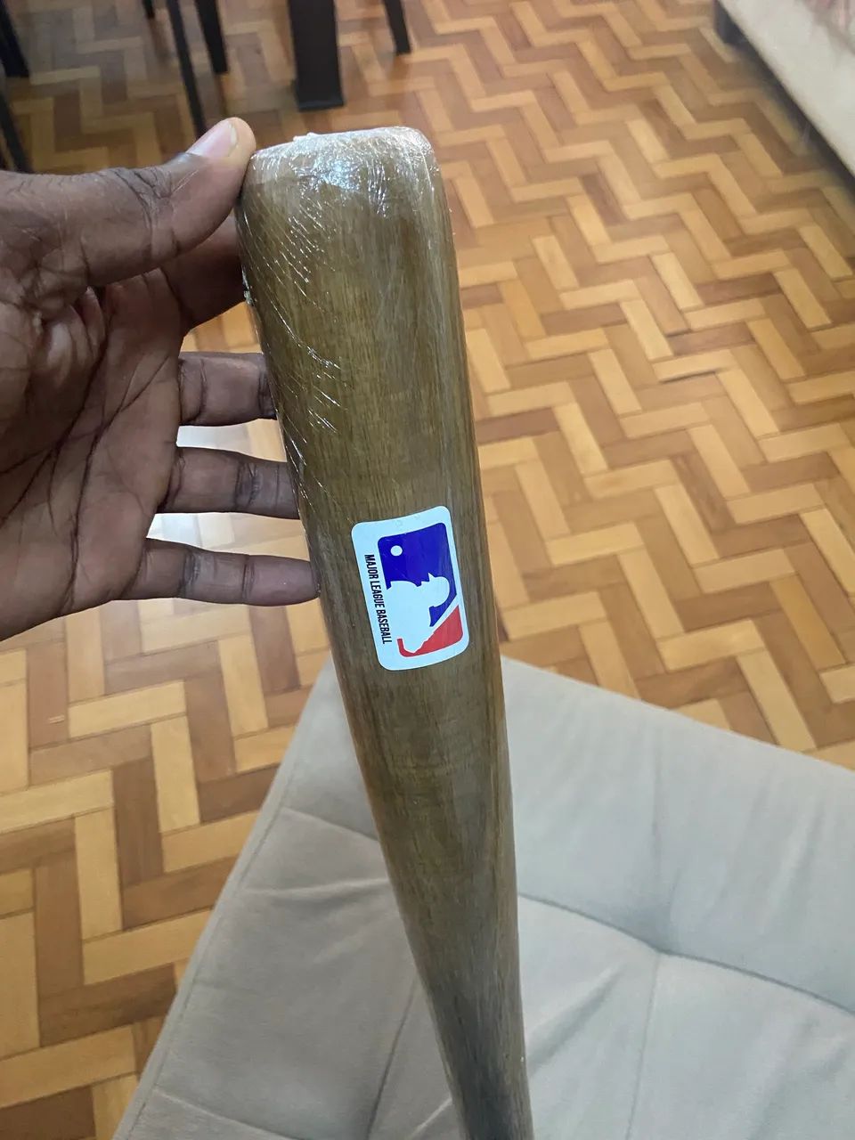 Taco de beisebol de madeira 76cm com suporte de parede  - Foto 3