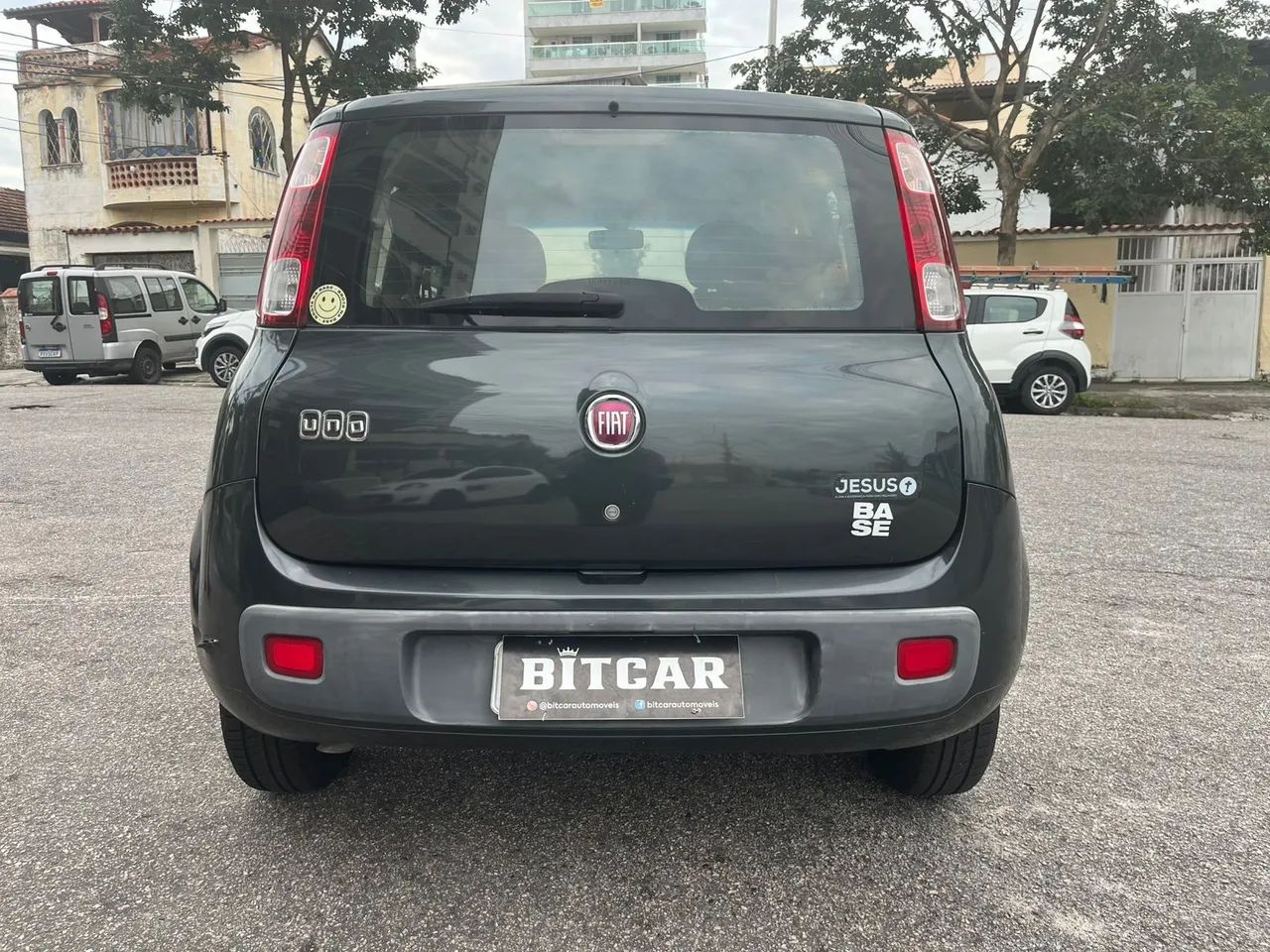 Uno Vivace 1.0 ano 2014 único dono uma verdadeira raridade carro possue manual chave  - Foto 4
