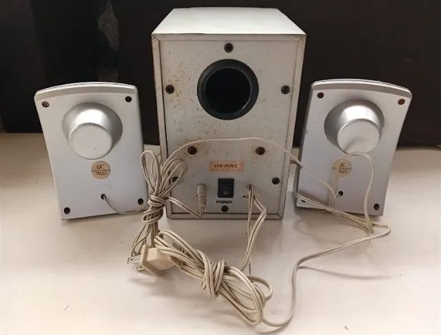 WALKMAN SONY WM-FX463 COM CAIXAS DE SOM - NAO FUNCIONA RADIO, SO