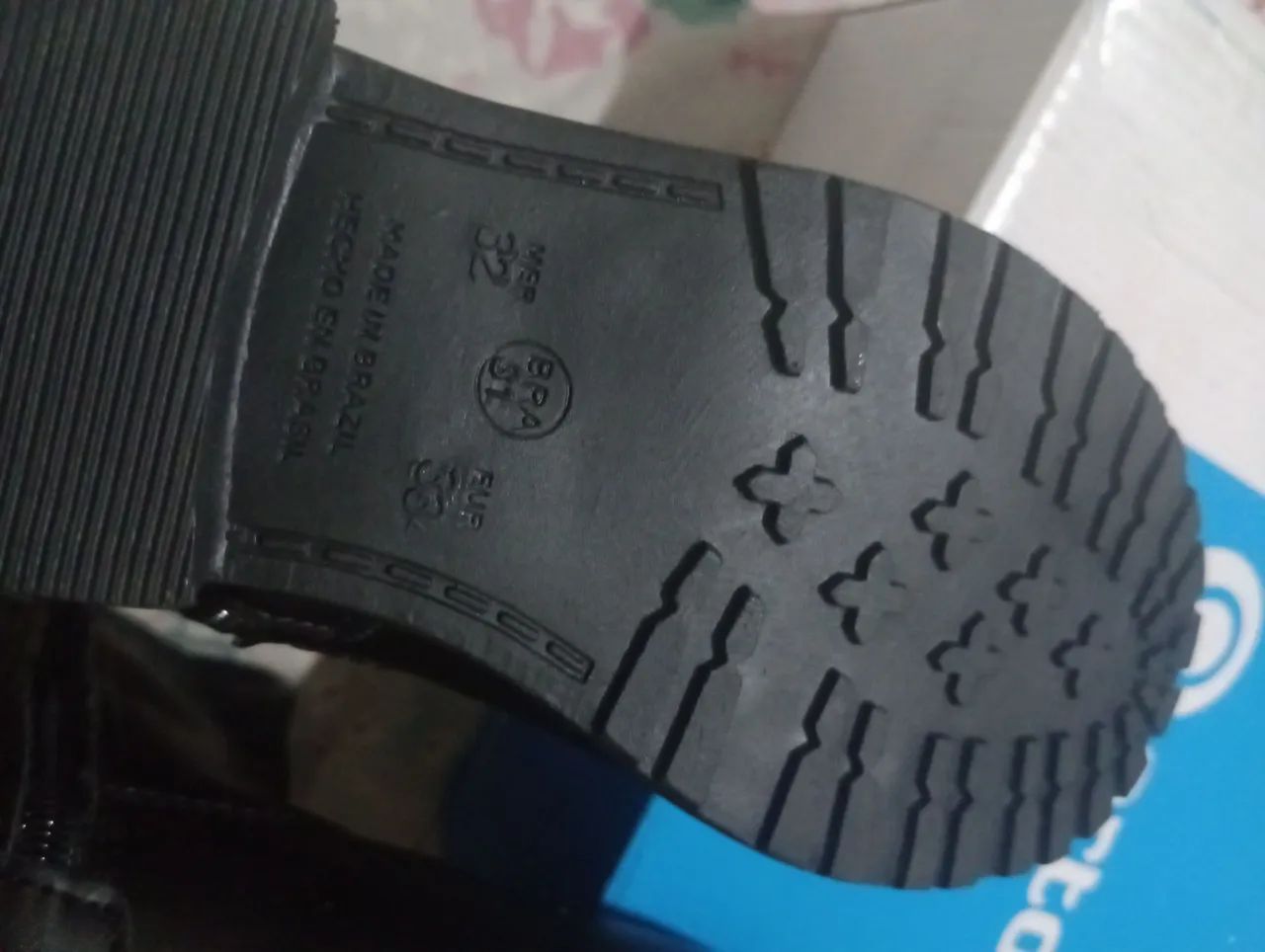 Bota tamanho 3164319598618754122