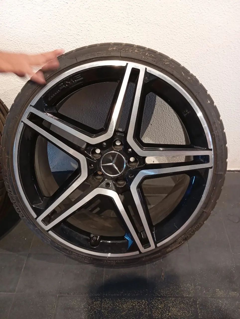 Vendo jogo de rodas aro 18 - Foto 3