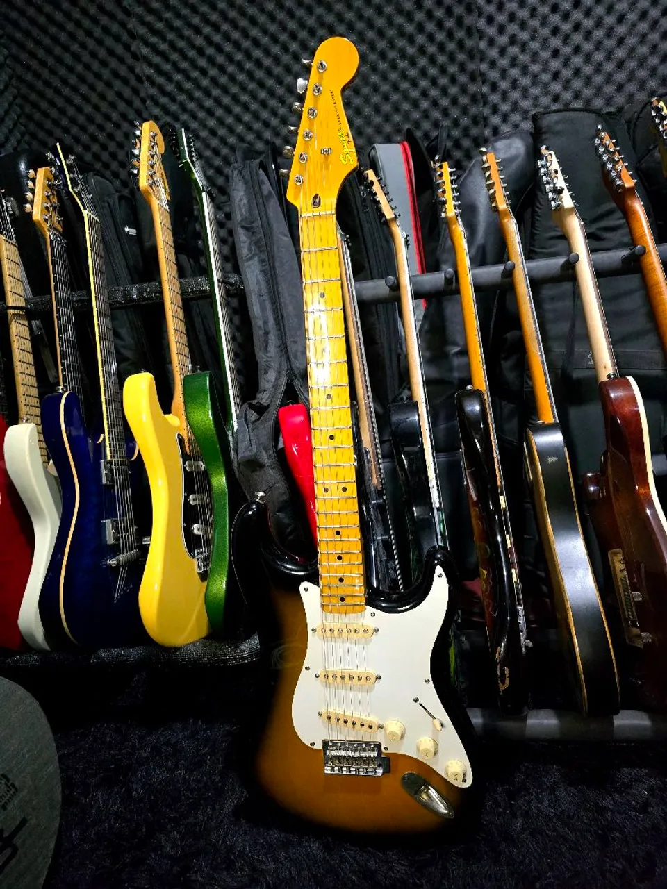 squier stratocaster classic vibe