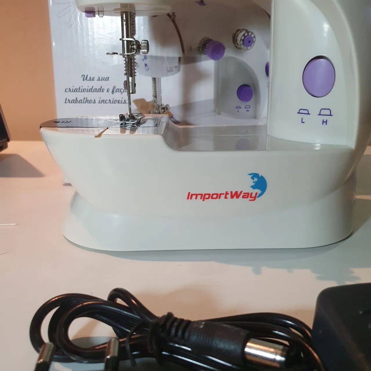 Mini Máquina de Costura Portátil  - Foto 5