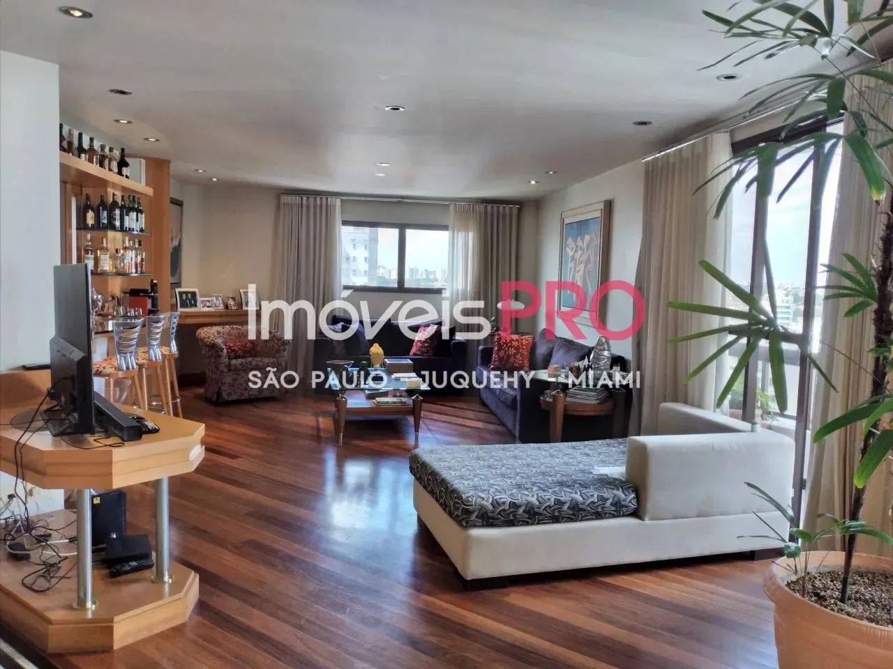 COBERTURA TRIPLEX - FORA DE ROTA - 2 AMPLAS SUITES COM CLOSET!! PISCINA E CHURRASQUEIRA - 