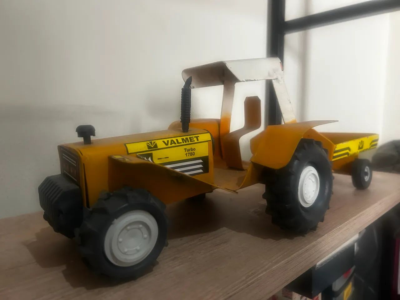 Trator vintage em lata de alta qualidade  - Foto 5