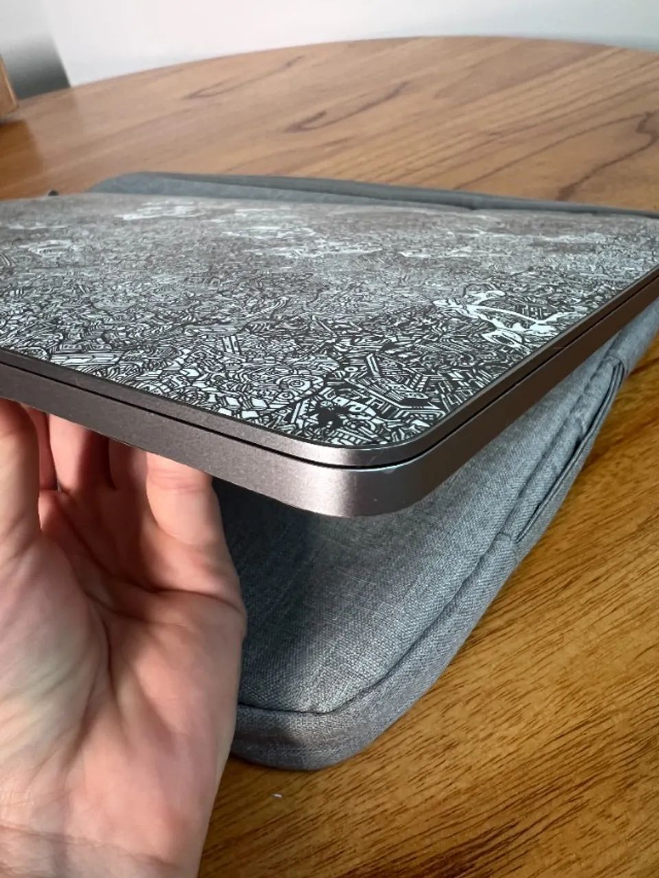 MacBook Pro 16? (2019) i7 2.6GHz 16GB 512GB Radeon 5300M A2141