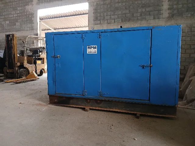 Gerador de energia de 100 KVA usado com motor a diesel marca MWM 