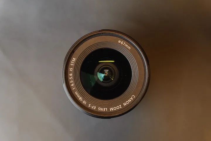 Lente Canon EFS 10-18mm STM Usada - Foto 3