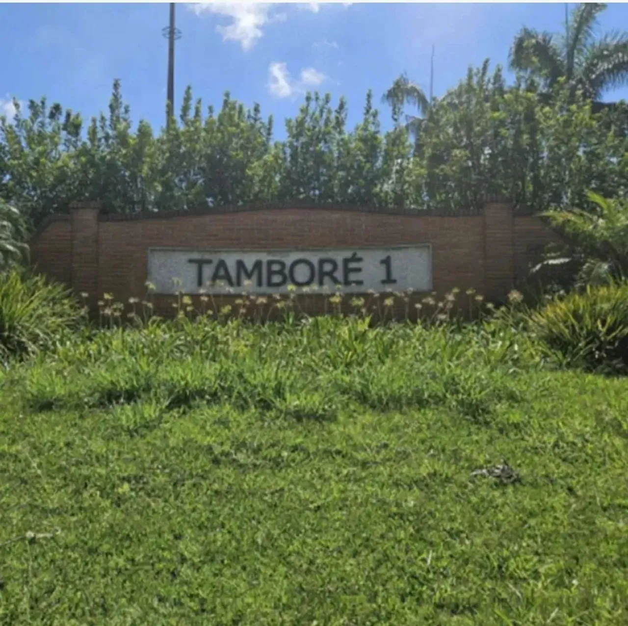 Terreno à Venda em Condomínio no Residencial Tamboré - Barueri-SP: 1.328,00 m² de Área