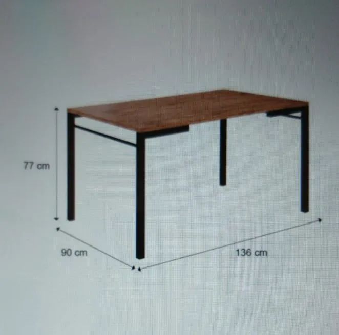 MESA MODERNA E RESISTENTE 