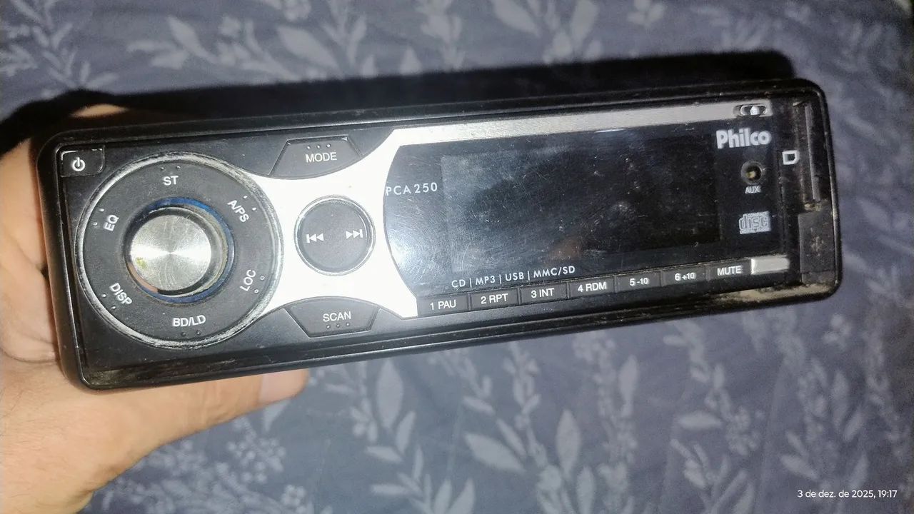 Rádio automotivo 