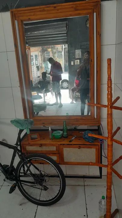 Bancada de barbearia ou salão de beleza