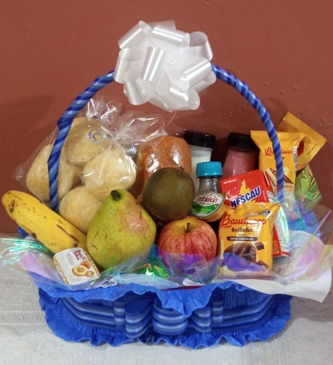 Cesta de Café da Manhã Completa e Deliciosa