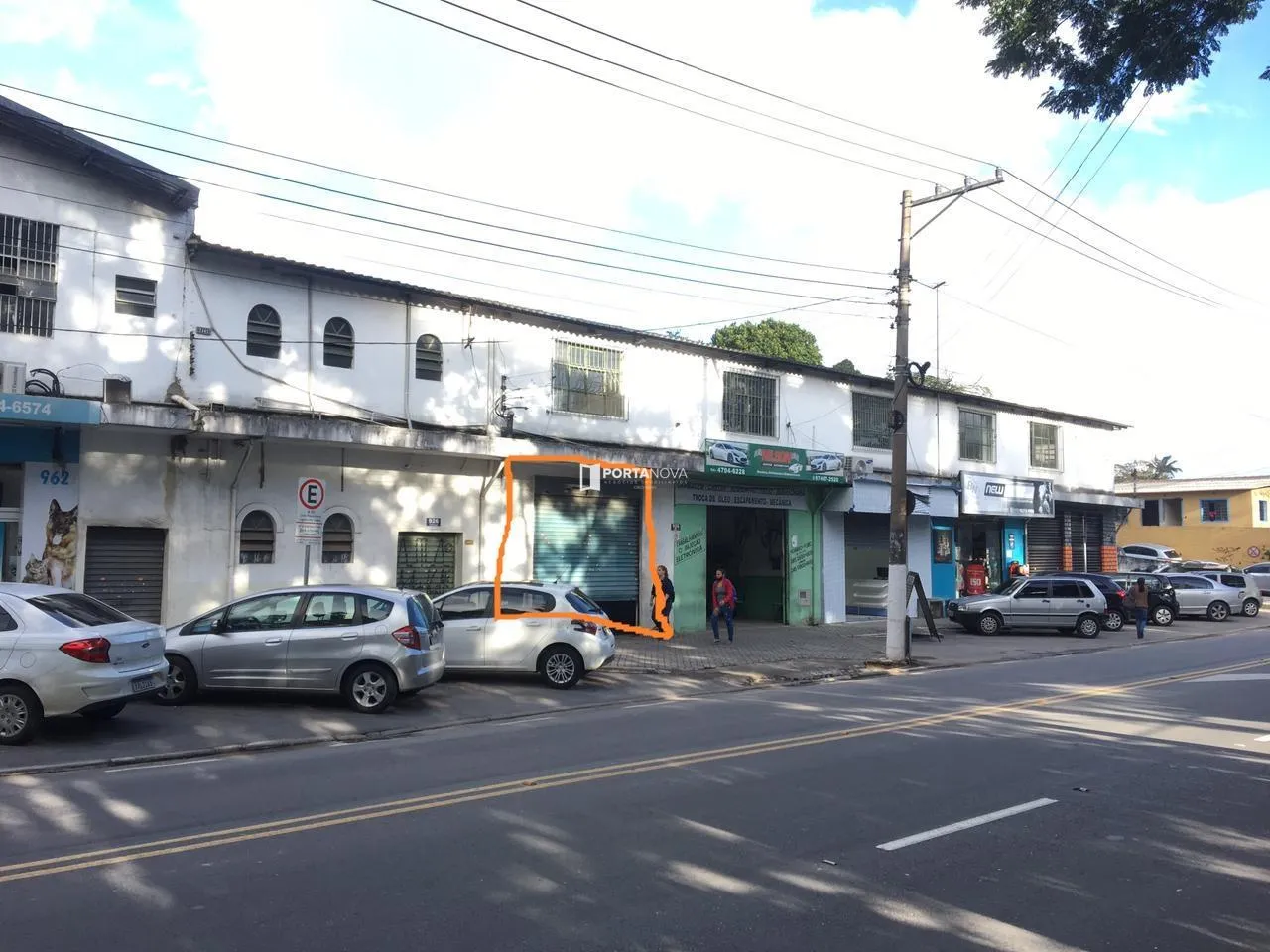 AMPLO SALÃO COMERCIAL PARA LOCAÇÃO - EMBU DAS ARTES | SP - AVENIDA ELIAS YAZBEK