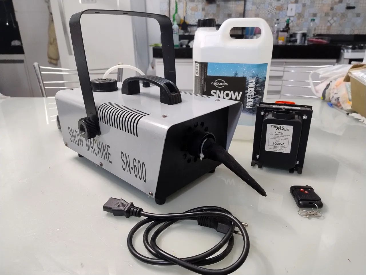 Vendo Máquina de Neve Profissional SN-600 - Foto 5