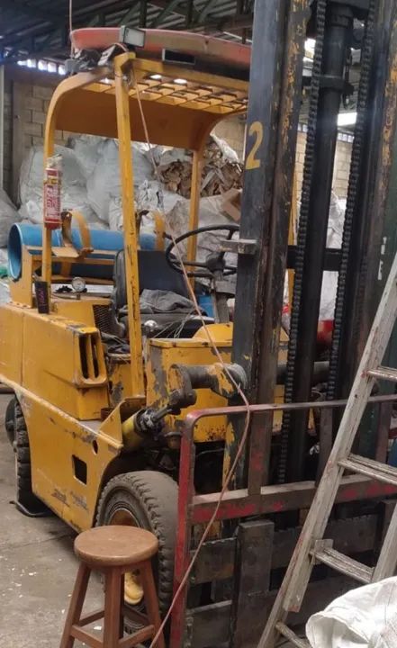 Empilhadeira Usada - 2.500kg - Foto 2