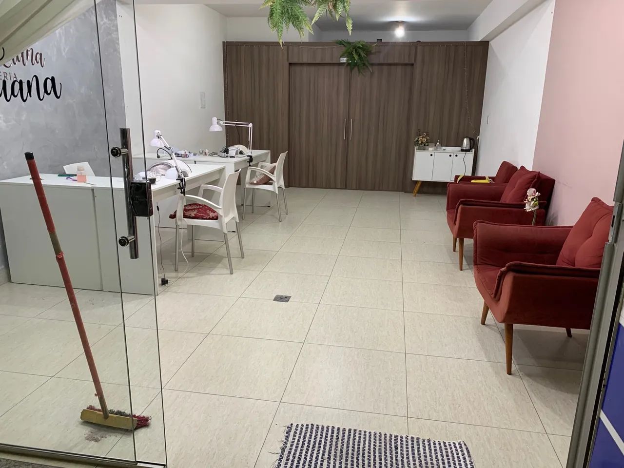 Poltronas vermelhas de veludo - Conforto e estilo! - Foto 4