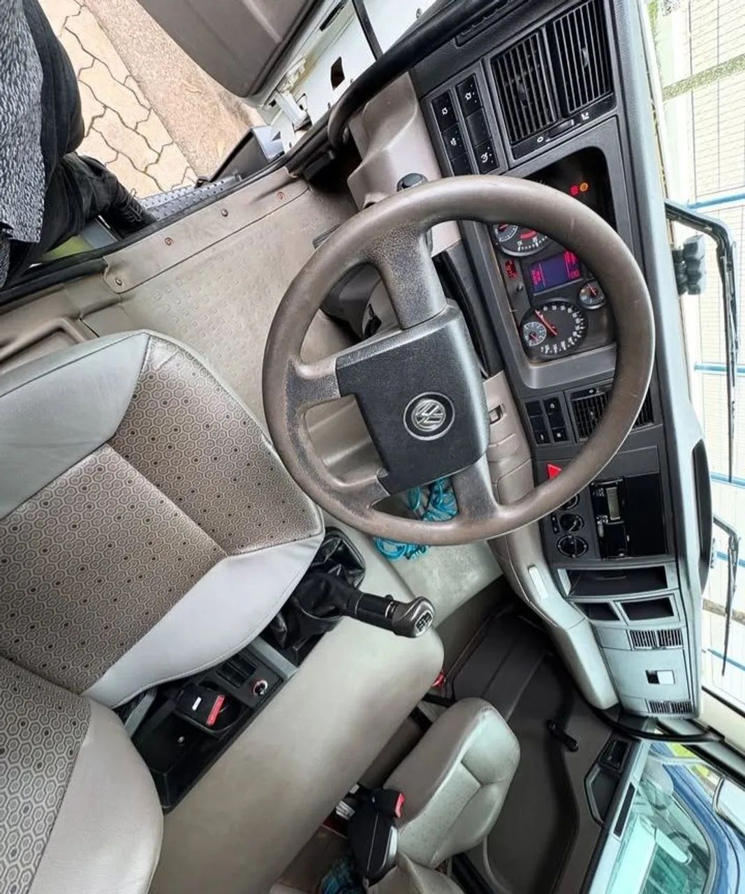 Volkswagem 26.280 betoneira 6x4 ano 2015 - Foto 4
