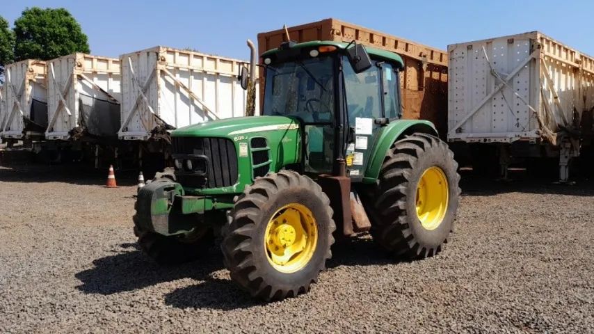 Trator JOHN DEERE 6125J (125cv) ano 2022 4.809h - Foto 10