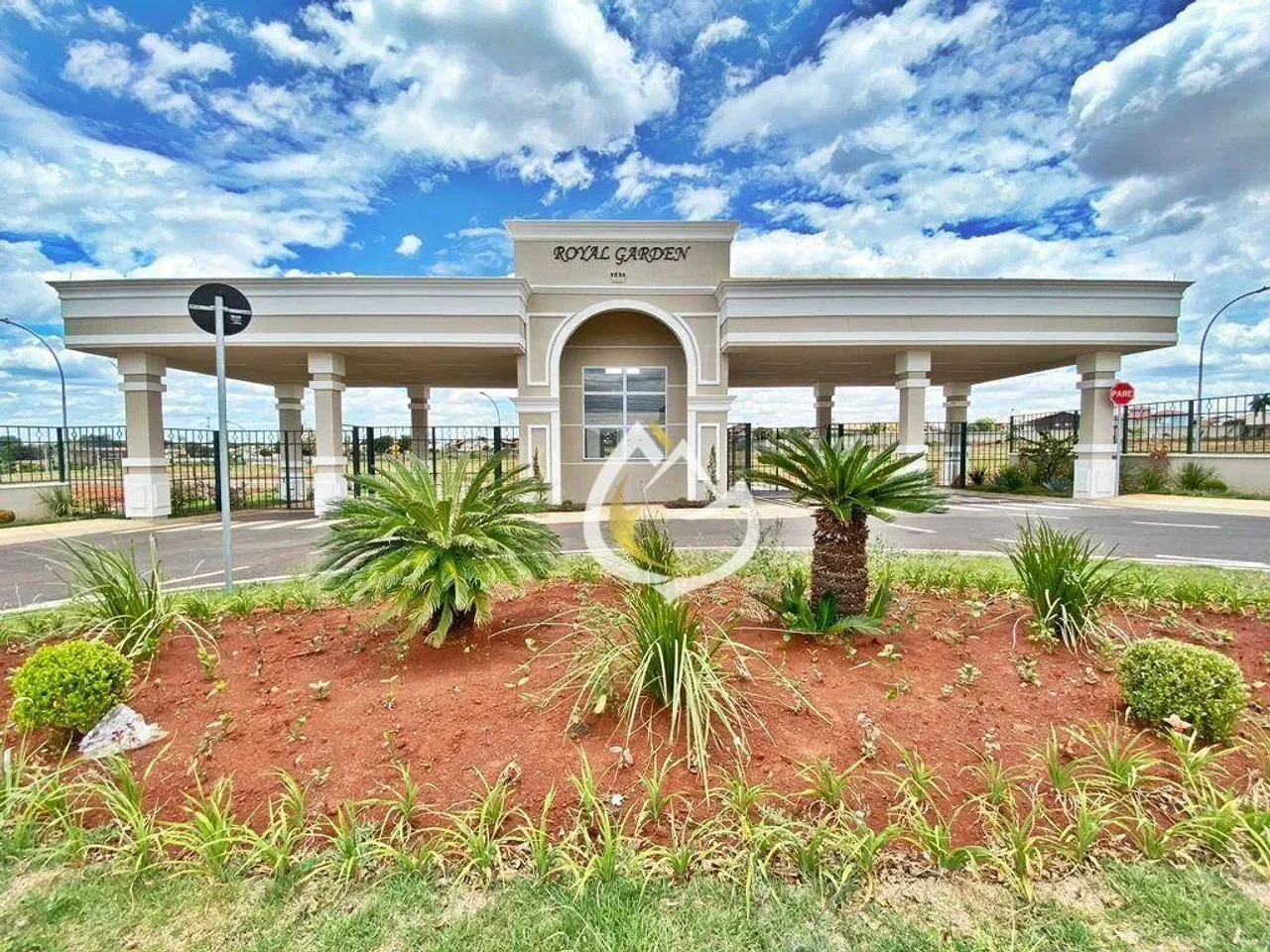 Terreno à venda, 300 m² por R$ 413.400,00 - Residencial Royal Garden - Paulínia/SP