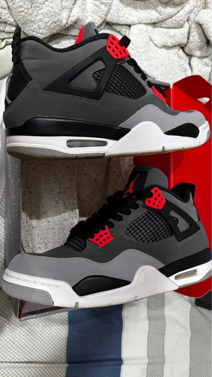Air Jordan 4 Infrared