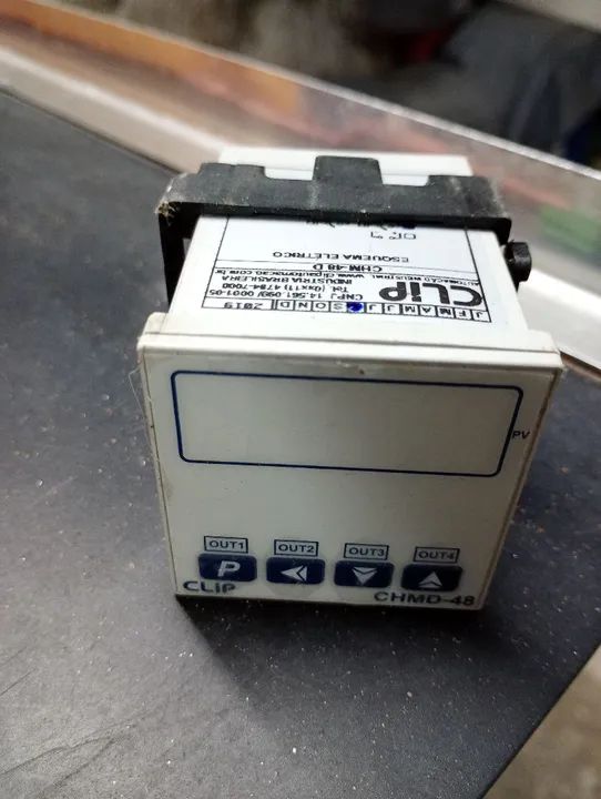 Controlador digital de temperatura CLIP CHMD-48
