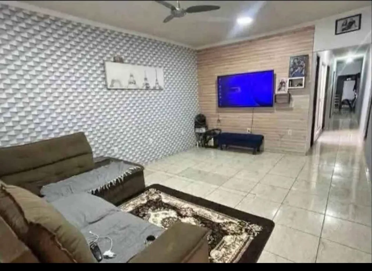 IMÓVEL COROADO