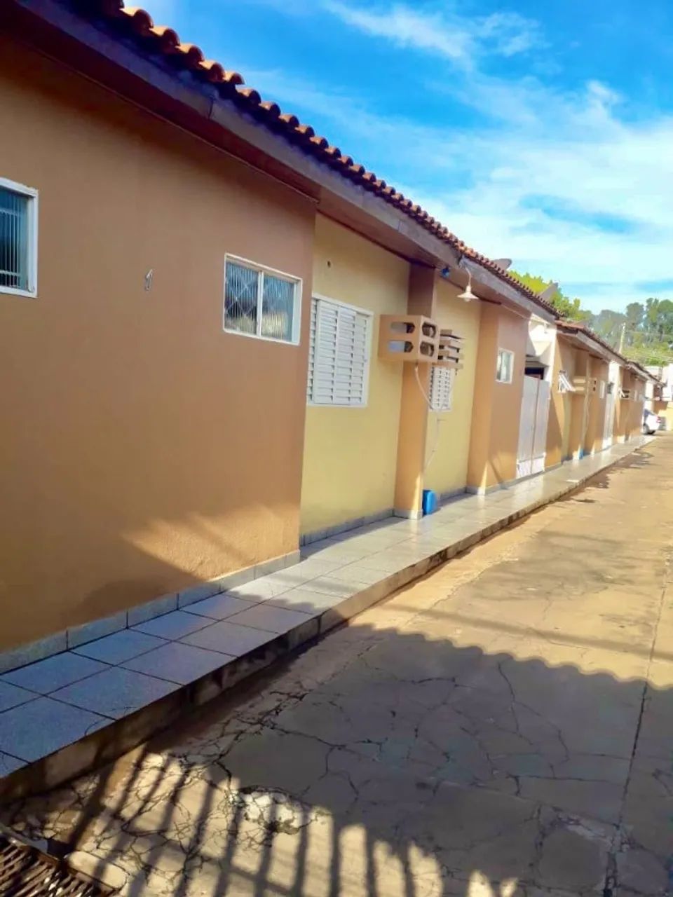 Aluga-se Kitnet com excelente localização na região do Coxipó - Foto 2