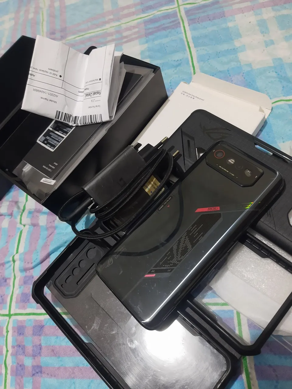 Rog phone 6 12Ram 256Gigas( Defeito) Hj 1.500$