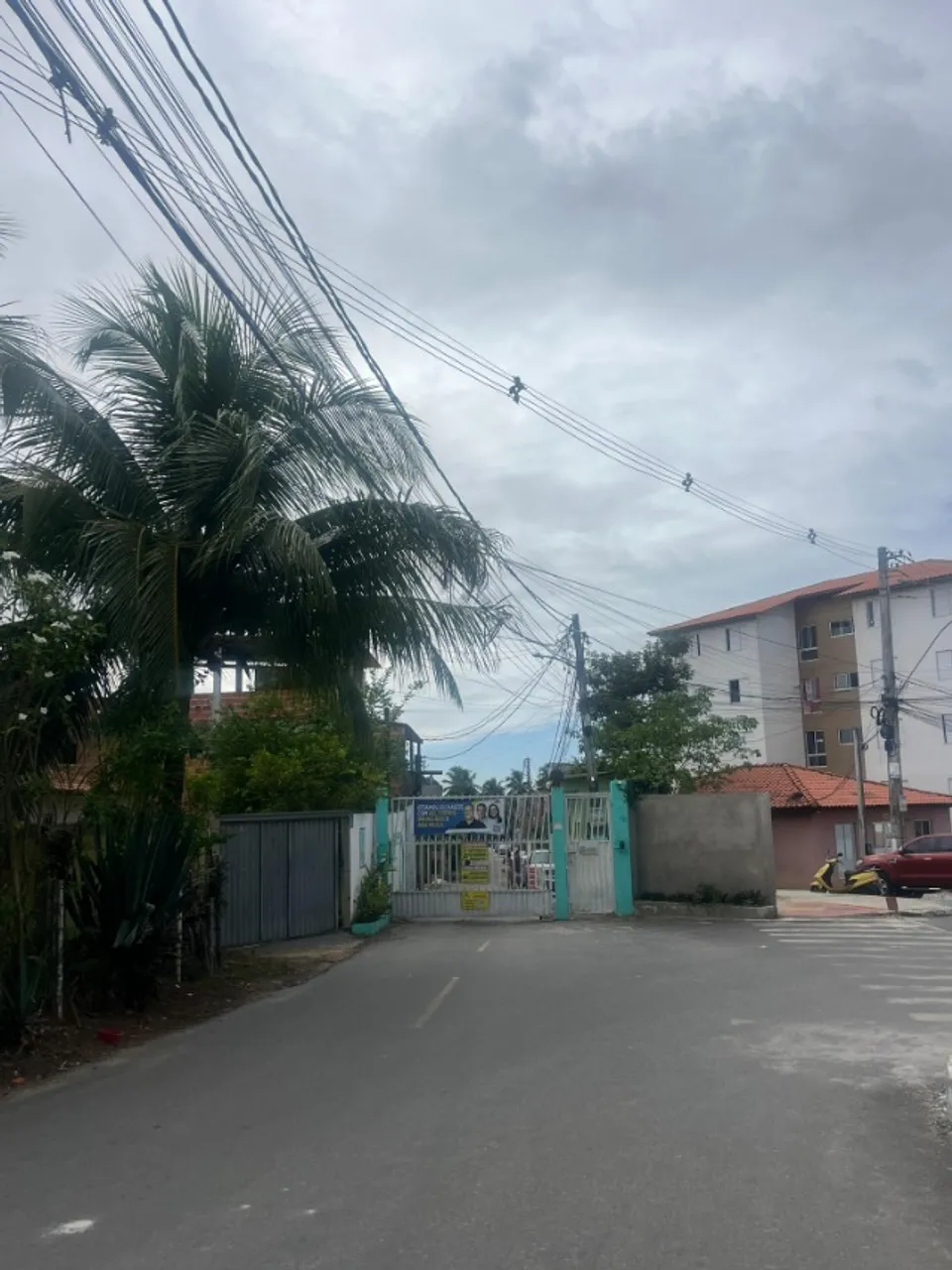 OPORTUNIDADE! VENDE-SE TERRENOS EM CONDOMÍNIO FECHADO.