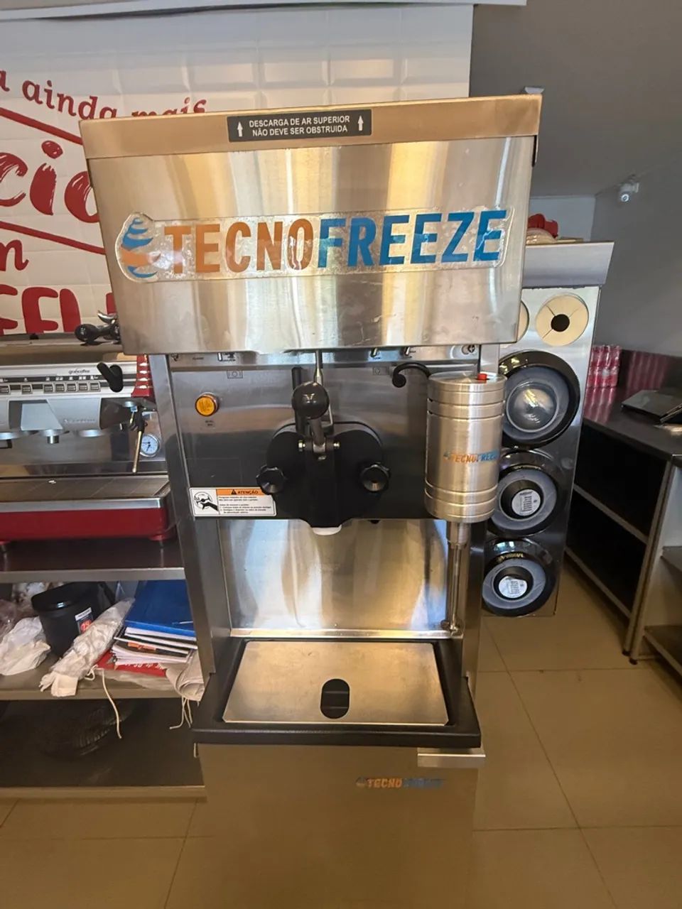 Máquina de sorvete - aceito troca - Foto 5