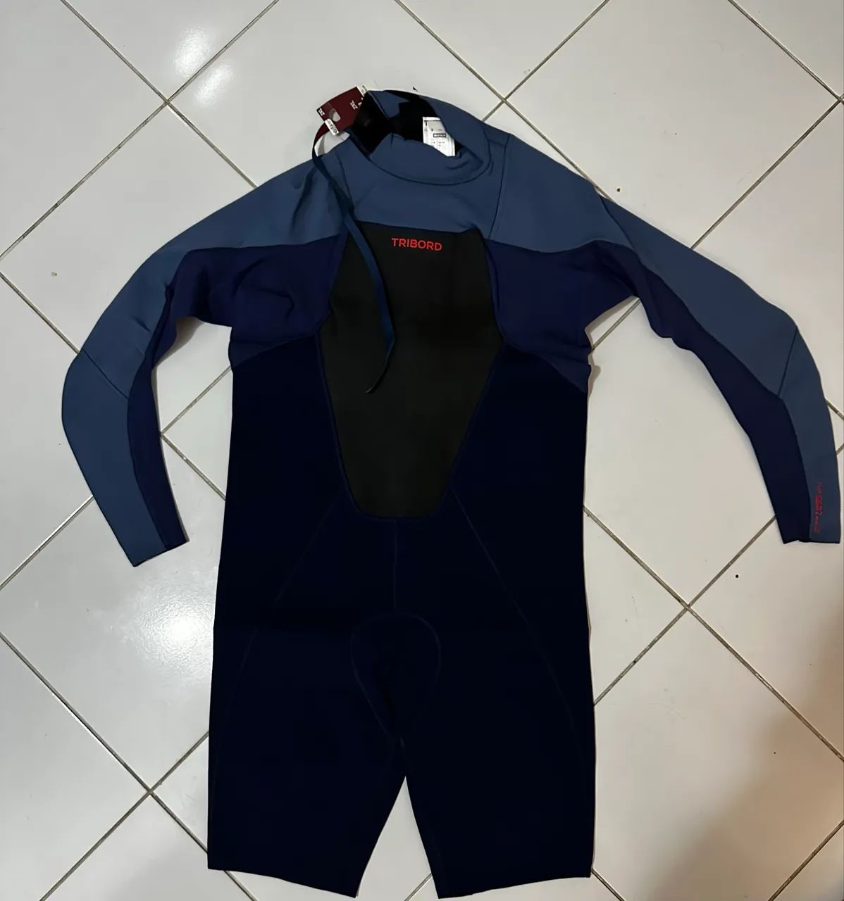 Roupa neoprene, NOVA, nunca foi usada, 2,2 mm, tamanho 2XL, tribord - Foto 2
