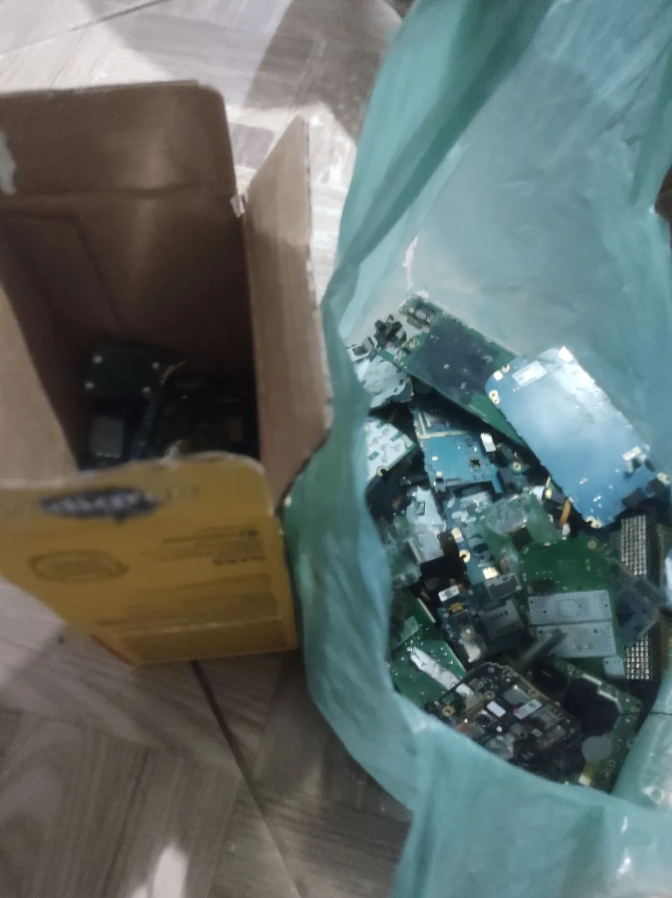 Sucata de placas de celular
