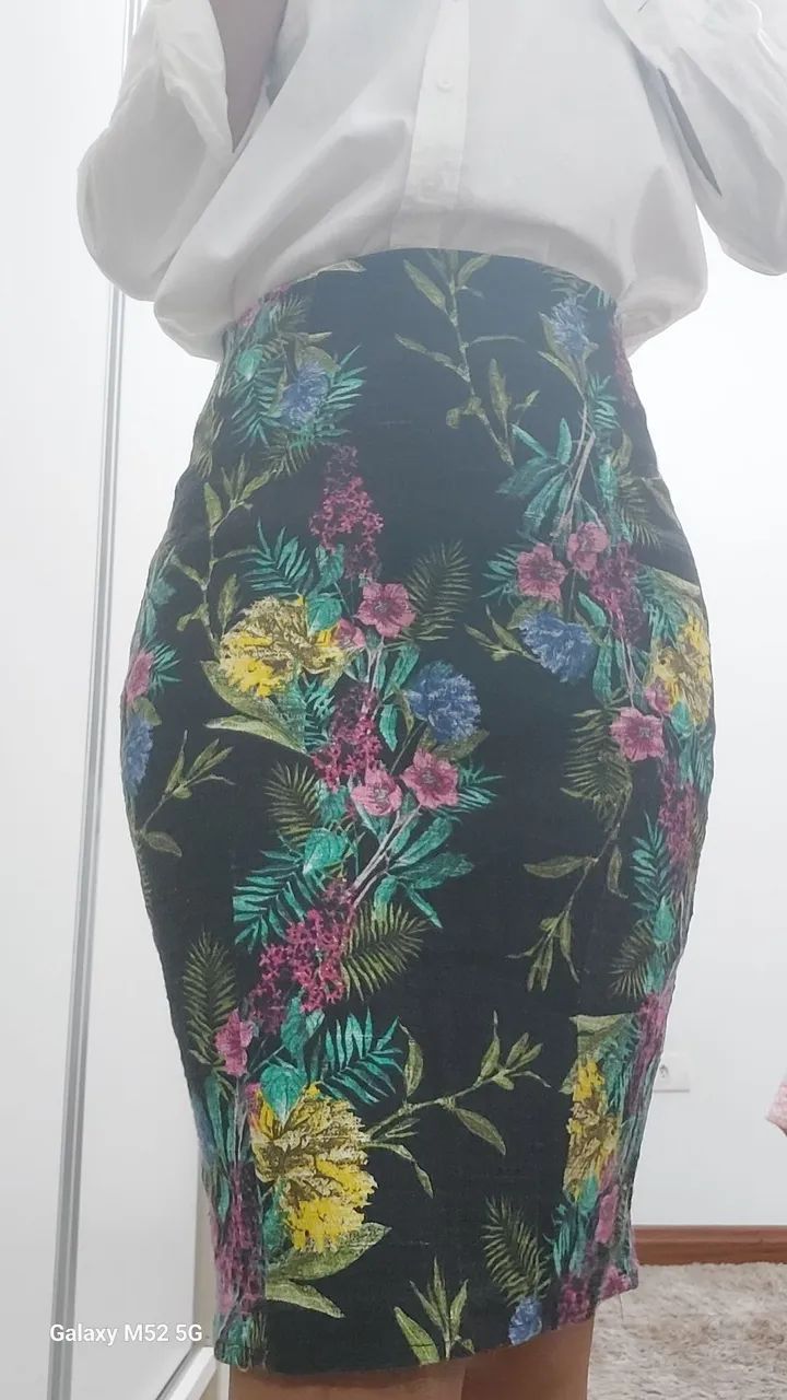 Saia linda e estilosa tamanho M - Foto 4