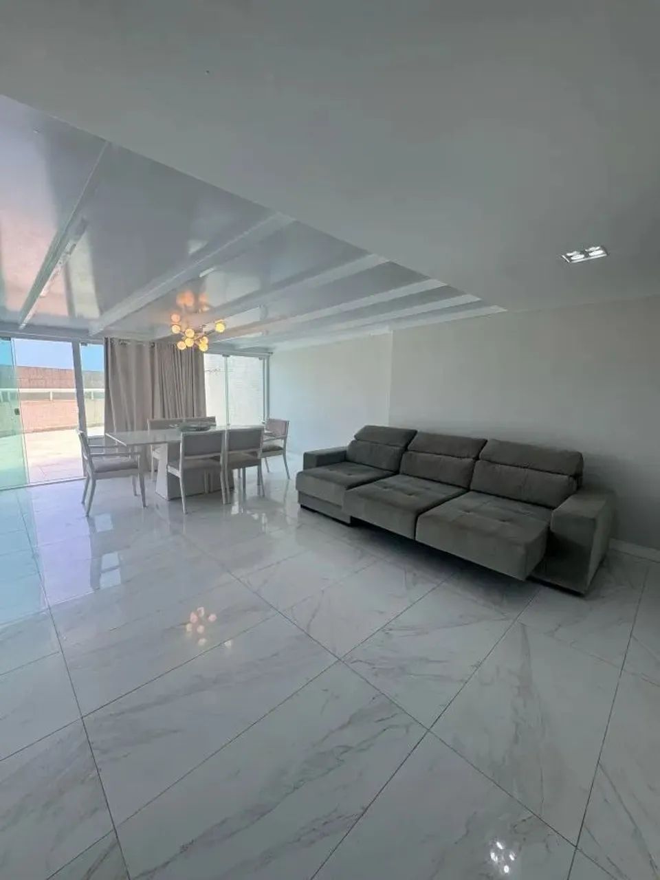 Vendo apartamento, 163m², 2/4, varanda, 2 vagas. Pituba. - Foto 2