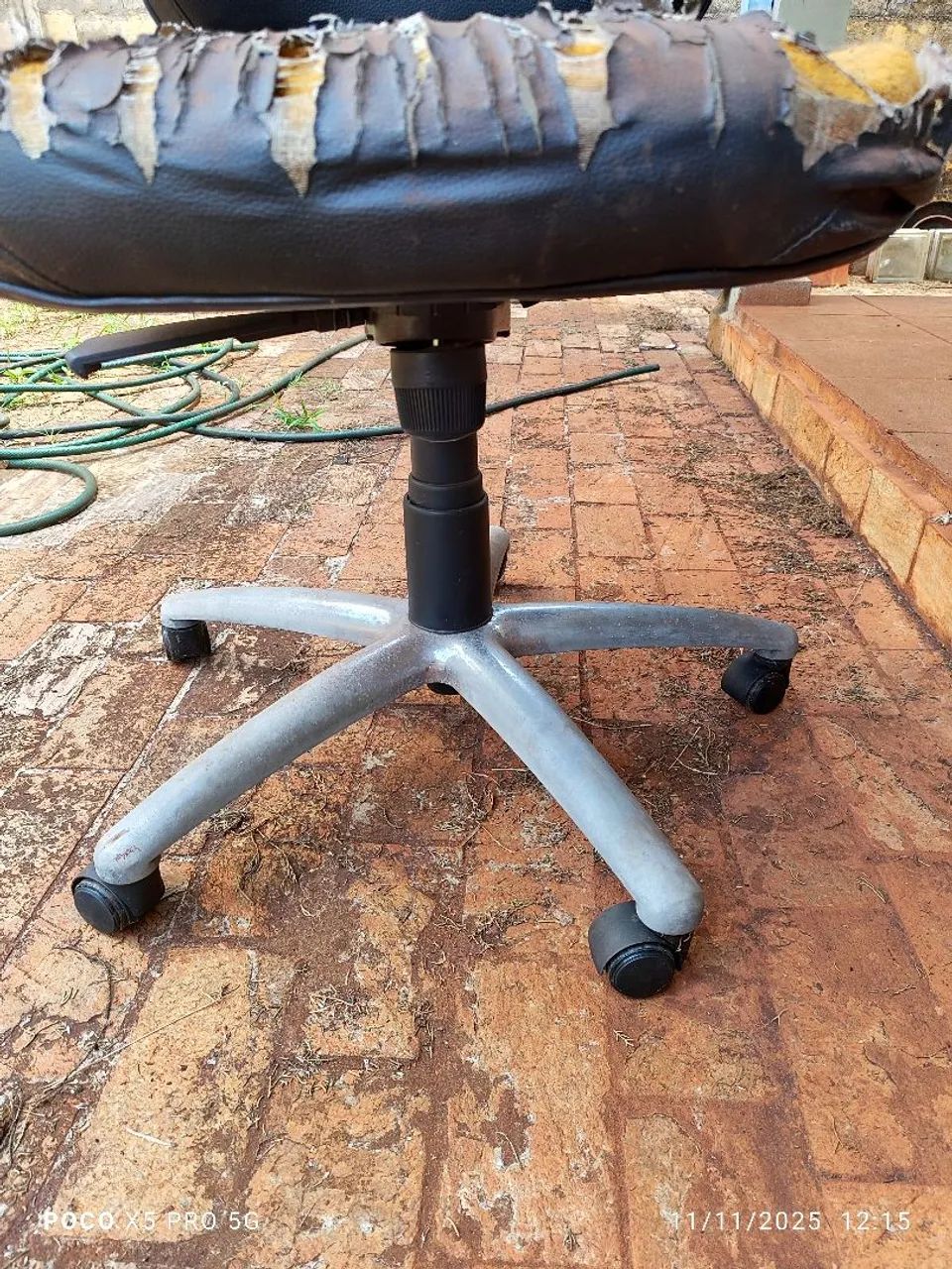 Executive Chair64629161636481122