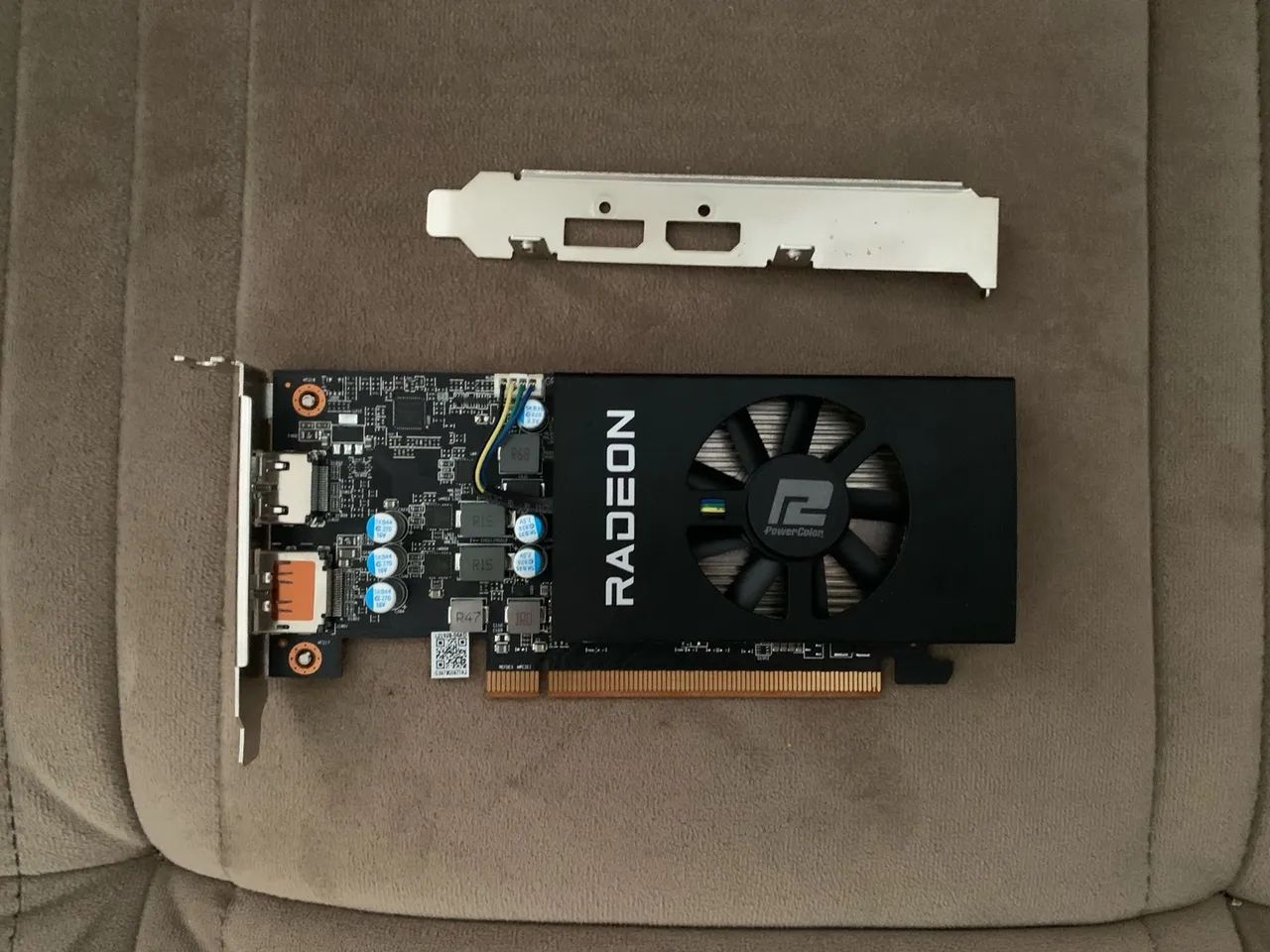 RX 6400 4GB - Placa de Vídeo Radeon