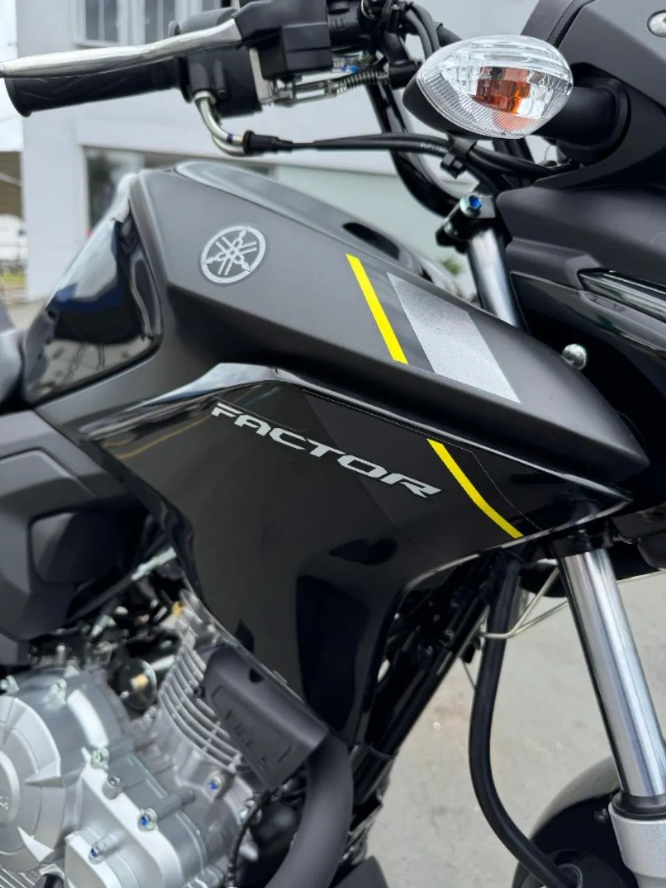 Nova Factor 25/25 + Emplacamento e capacete!!! - Foto 4
