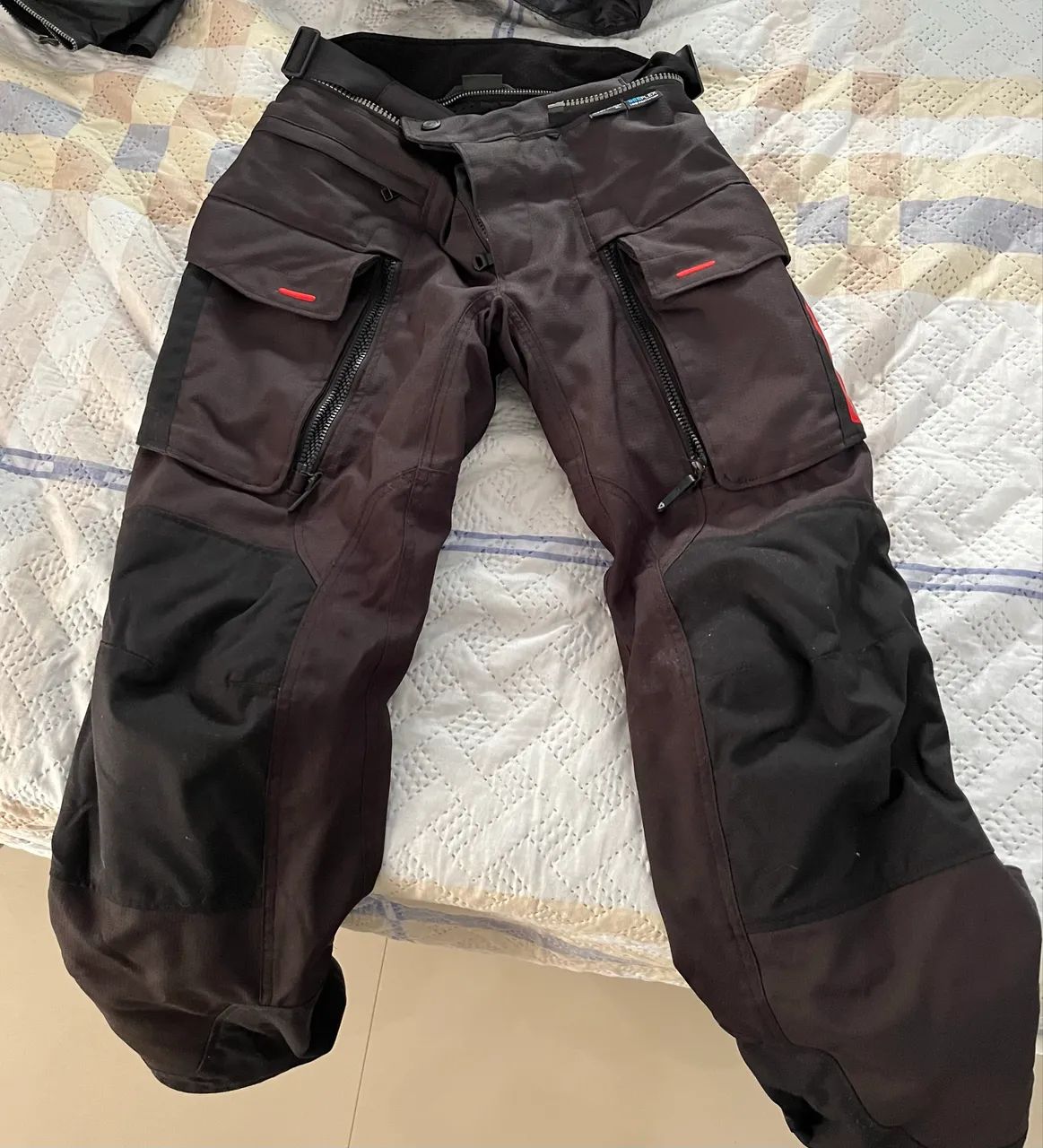 Calça Revit Sand3 Proteções CE-2 Impermeável e Respiravel Preta Short