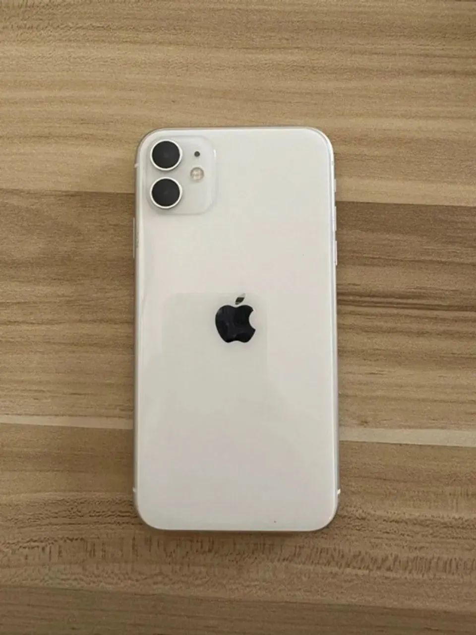 iPhone 11 128GB Branco Seminovo 73% Bateria - Loja Física Savassi