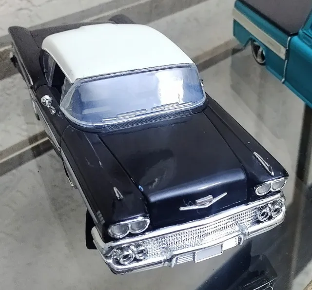 Miniatura Chevrolet Impala 1958 . Saico Esc. 1:24
