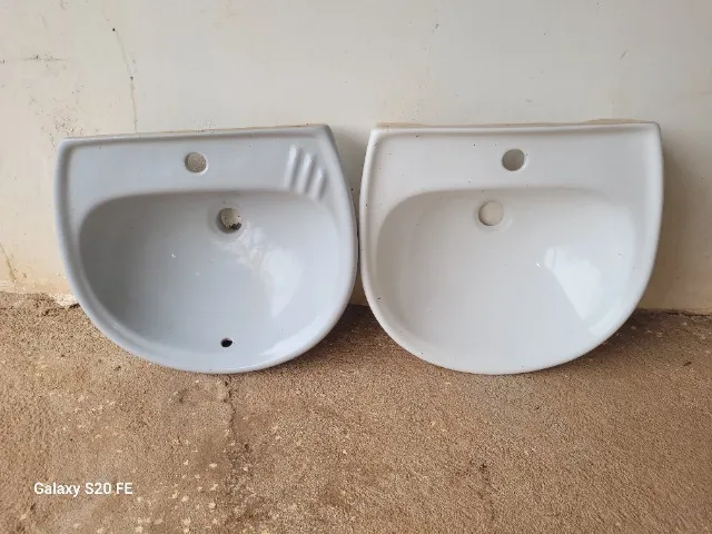Vende-se duas pias