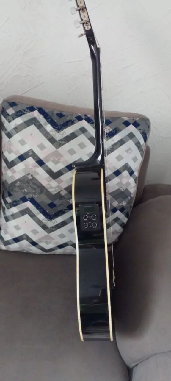 Violão pouco uso 64167786735617121