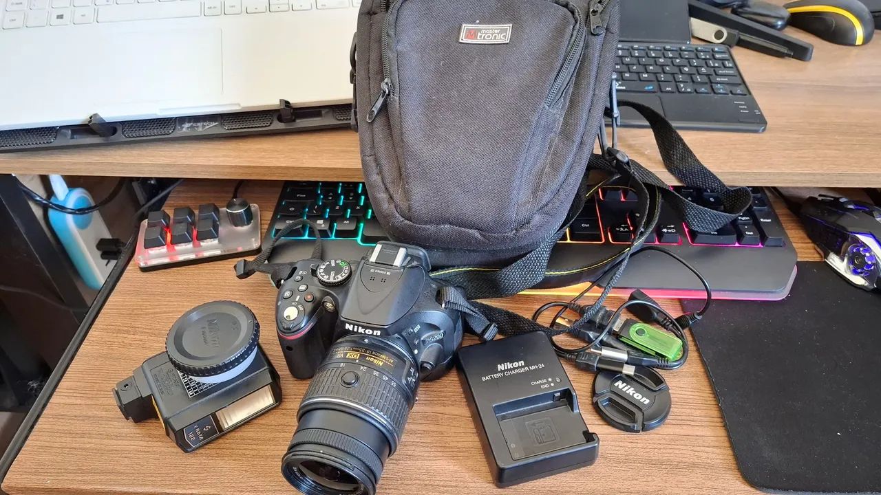 Câmera Nikkon D5200 + lente 18-55mm - Foto 5